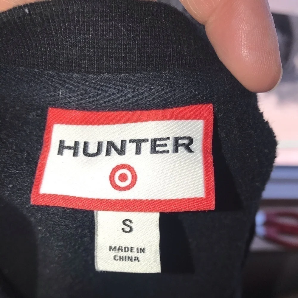 Hunter / Target collab black with mesh sleeves crop top. Size small GUC - Picture 3 of 5
